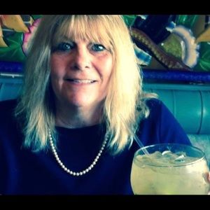 Meet your Posher, Robin